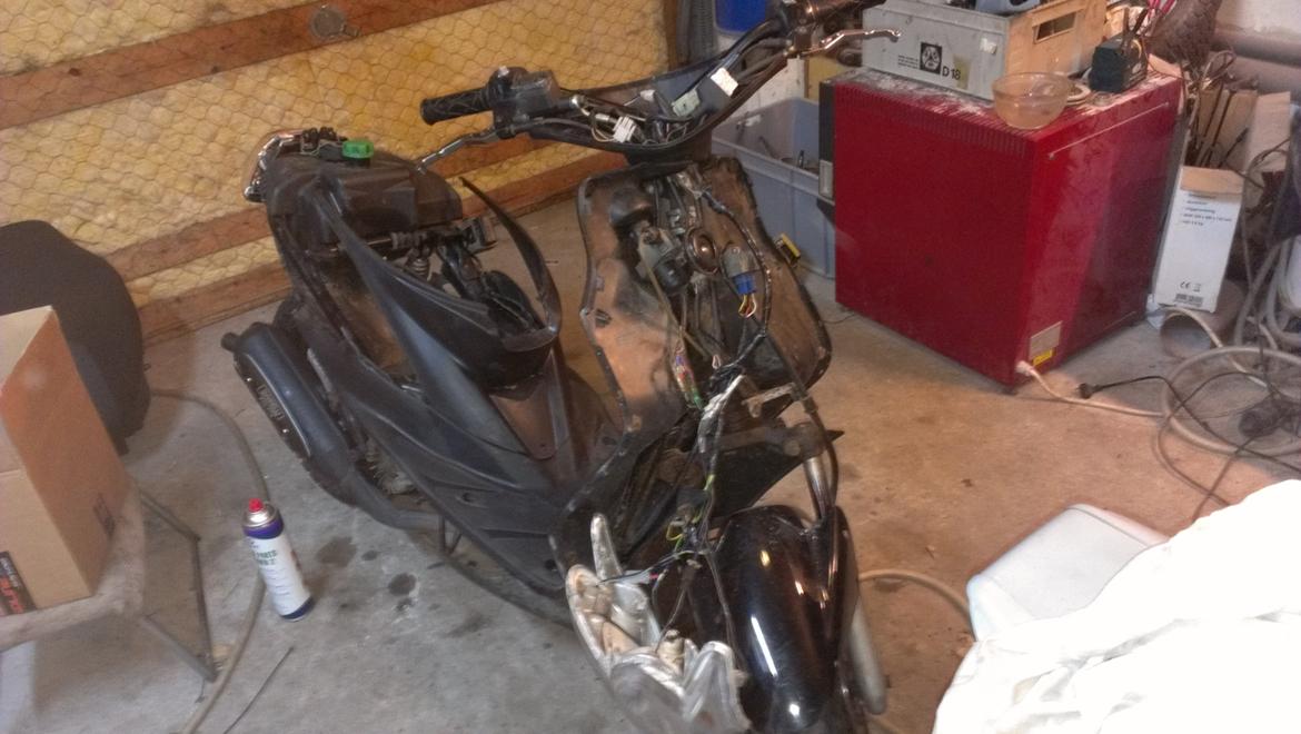 Yamaha jog r byttet til bil billede 6