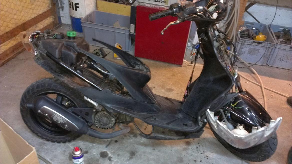 Yamaha jog r byttet til bil billede 7