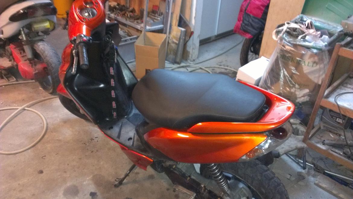 Yamaha jog r byttet til bil billede 9