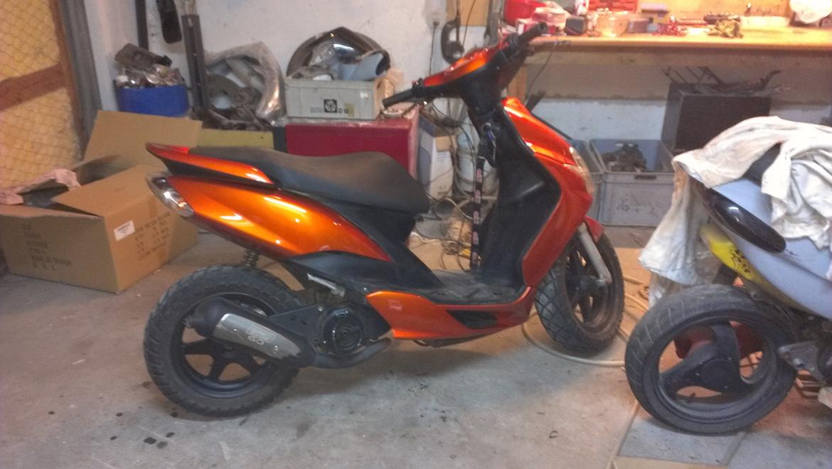 Yamaha jog r byttet til bil billede 13