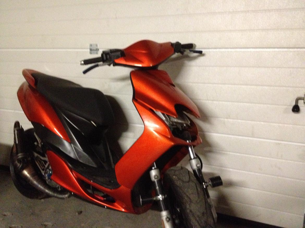 Yamaha jog RR (Den orange slæde) billede 8