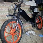 Tomos qaudro .,,(jaguaren).,,
