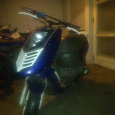 Aprilia Sonic AC