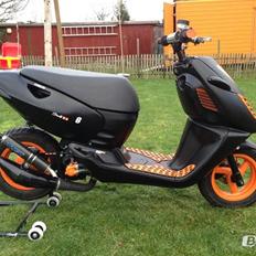 Aprilia sonic lc .bane racer.