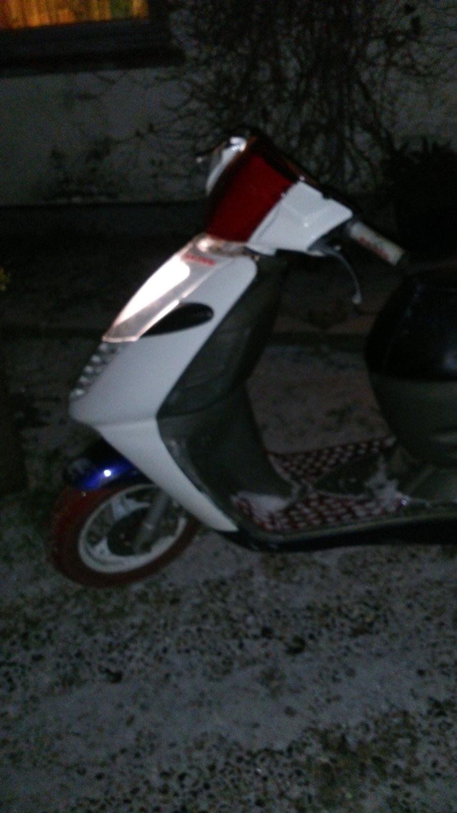 Aprilia Sonic - Hvide eller klare/gennemsigtige blinklys glas ville være godt. billede 13