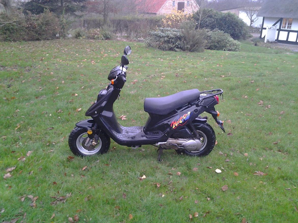 PGO Hot 50 billede 1