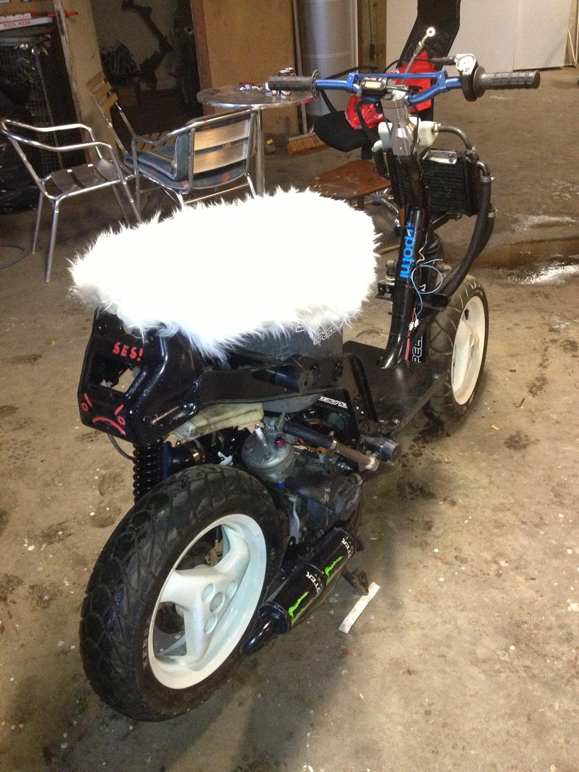 Peugeot Speedfight 2/New zip billede 5