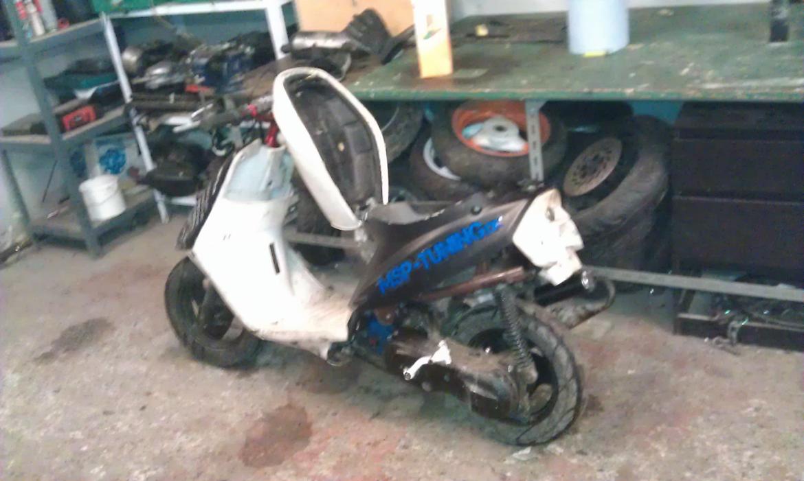 Yamaha Jog FS billede 8