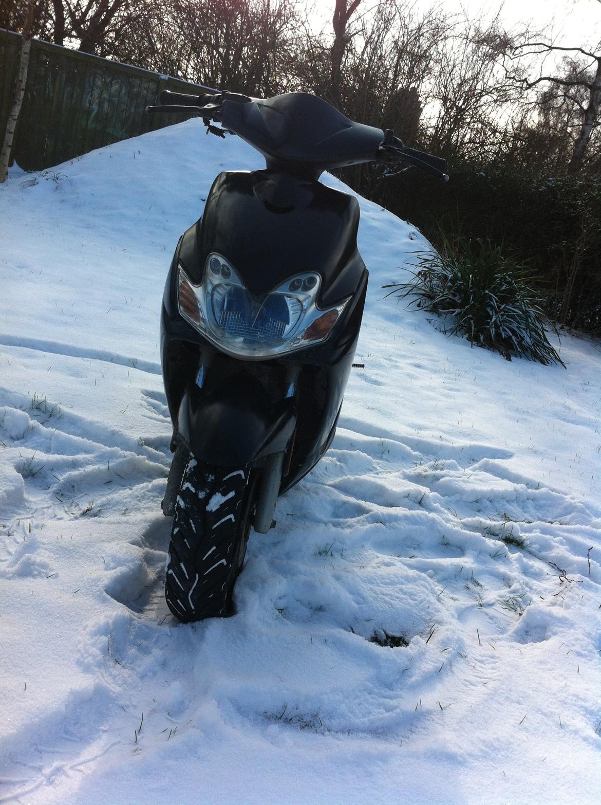 Yamaha Jog R [Tidl.scooter] billede 2