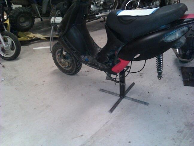 Gilera stalker - jeg har lavet en slags juletræsfod den er smart :D billede 5