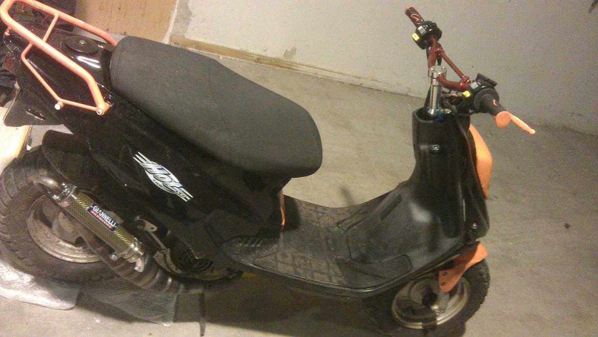 PGO hot 50 - dengang den var tunet og lige havde fået helt ny knæk på. billede 4