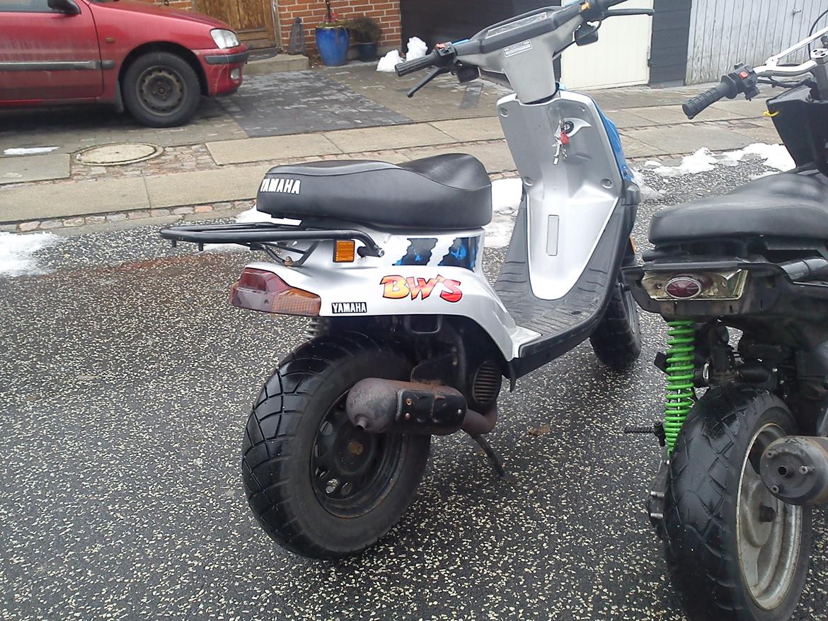 Yamaha booster Billeder af scootere Uploaded af dennis b