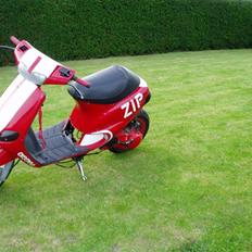 Piaggio ZIP SD - SOLGT !