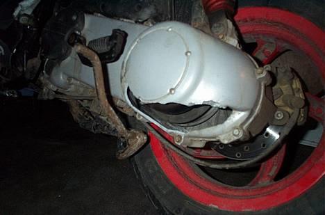 Gilera Runner 50sp (totalskadet) - Variatorskjold - smadret billede 16