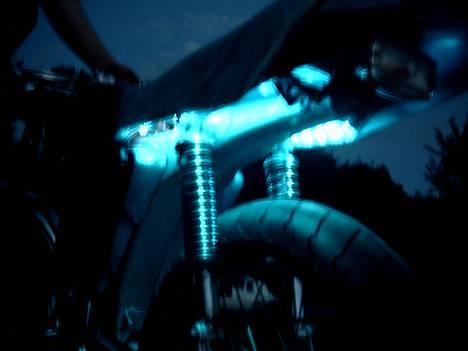 Yamaha FS-1 K1 "Samlesættet"  - IRL er det ENDNU mere porno :-) Også er der H7 12V 55w "Xenon" forlygte pærer i også og gir et kanont lys :-) billede 8