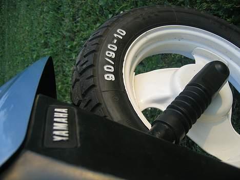 Yamaha Jog -- CRASHED - BUSTED ! - uha .. :P Originale "Yamaha" og ikke de der falske "Ymahna" eller sådan noget.. billede 12