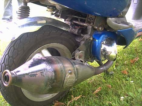 Aprilia Sonic  [ Byttet væk ]  - OBS !!!  der SIDDER LEO VINCI RS KNÆK udst PÅ  :P    billeder kommer !!!  billede 4