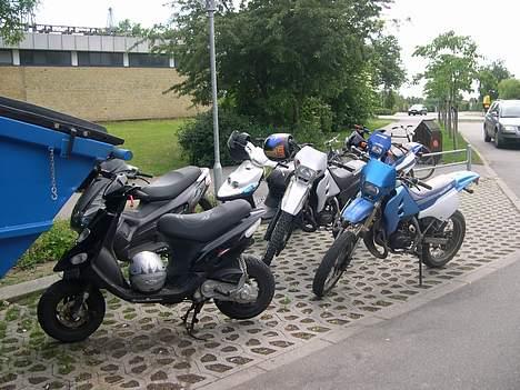 Yamaha Bws NG  - SOLGT -  - Mig og drengene på ferie til Orø - taget på McD i frederiksund sidste sommers! billede 9