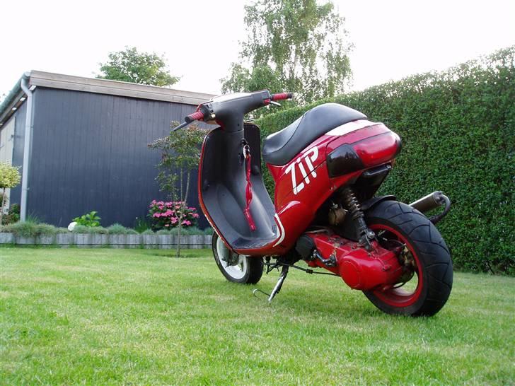 Piaggio ZIP SD - SOLGT ! - Hva så? Er du klar til race? ;-) billede 1