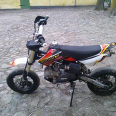 Kayo Crf 140cc- Rockstar Edition $ælges