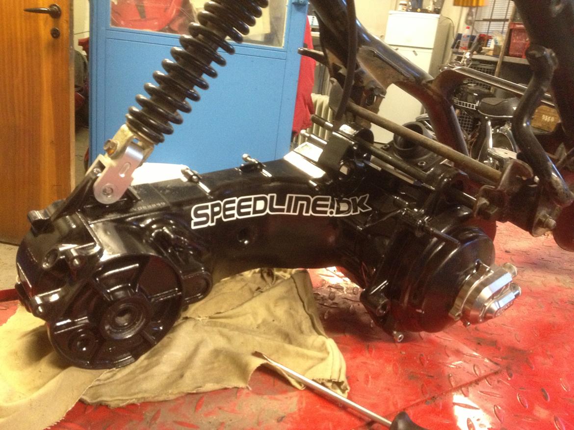 Yamaha Aerox R-Setup Red Top LC billede 1