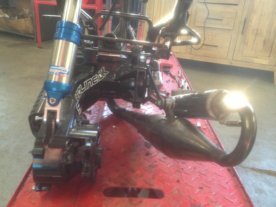 Yamaha Aerox R-Setup Red Top LC billede 8