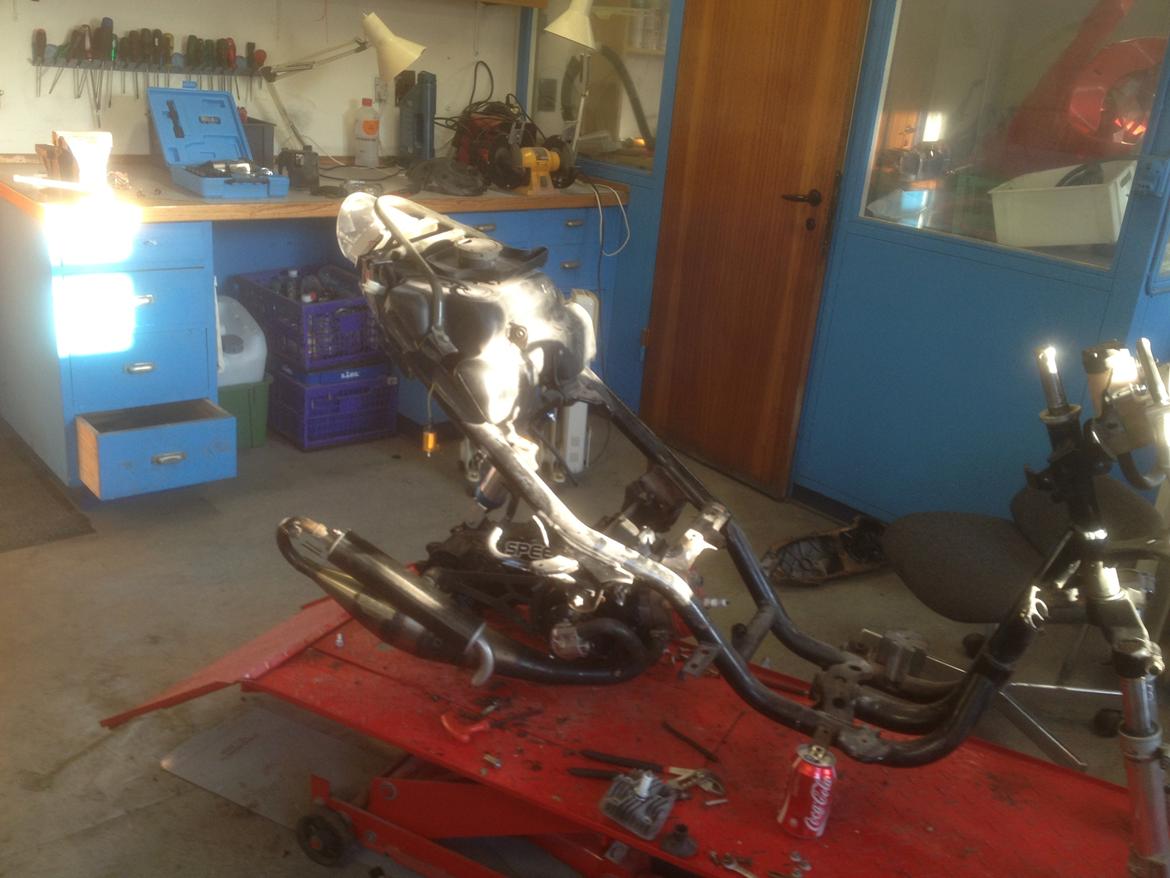Yamaha Aerox R-Setup Red Top LC billede 12