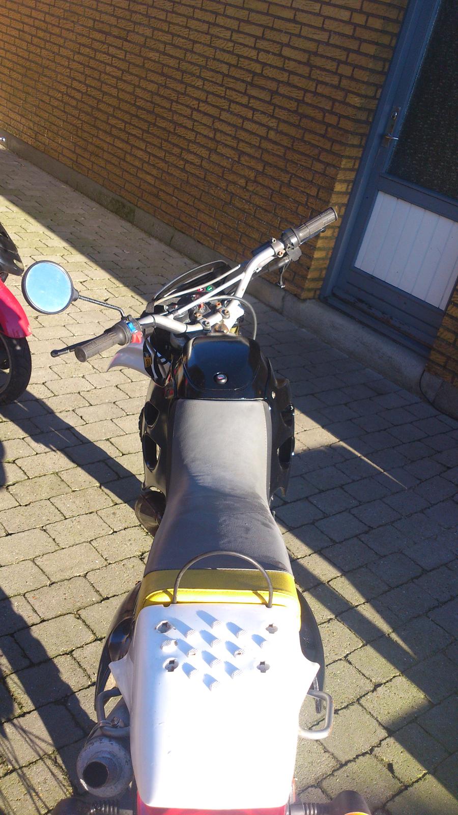 Derbi Senda R billede 2