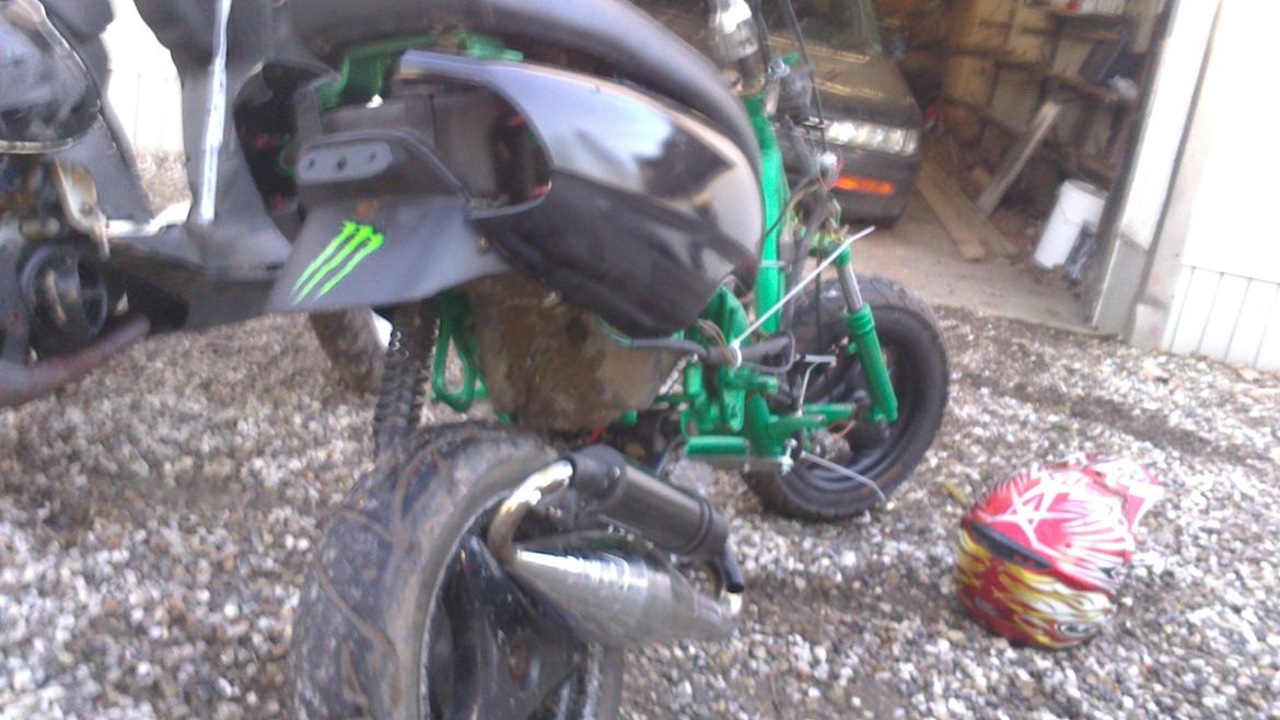 Yamaha neos banebhirte (SOLGT) billede 1