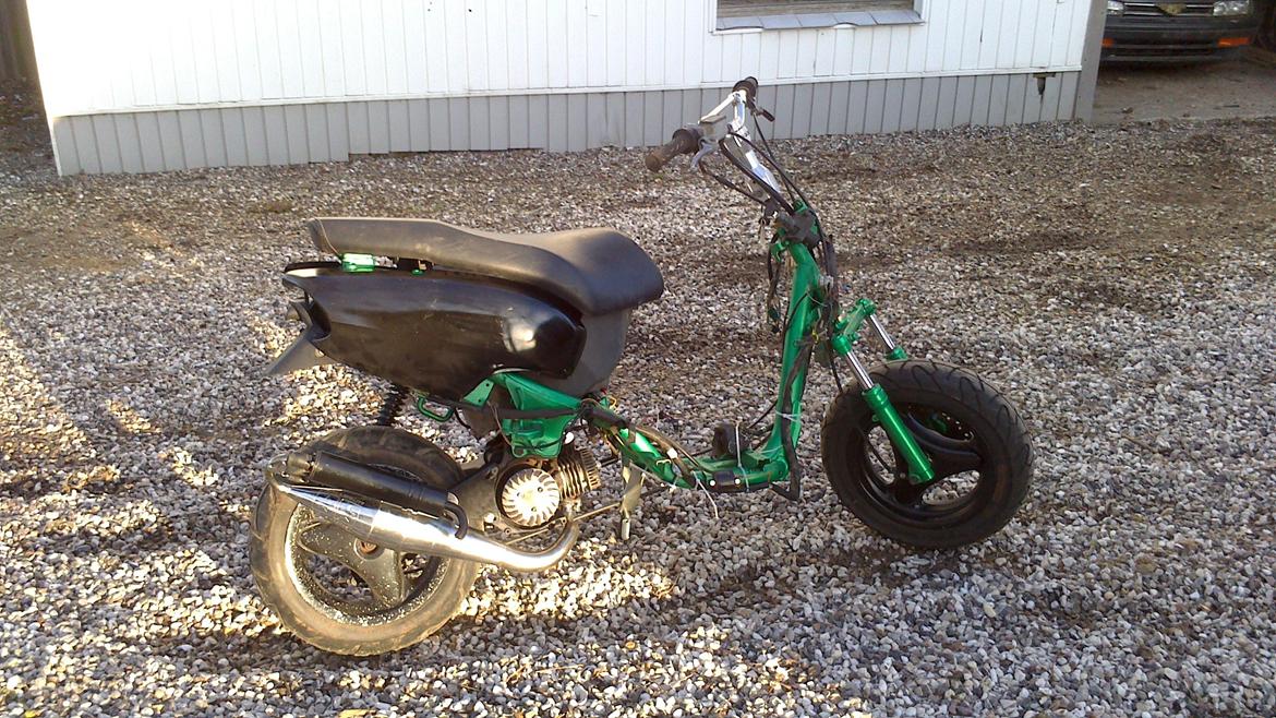 Yamaha neos banebhirte (SOLGT) billede 4