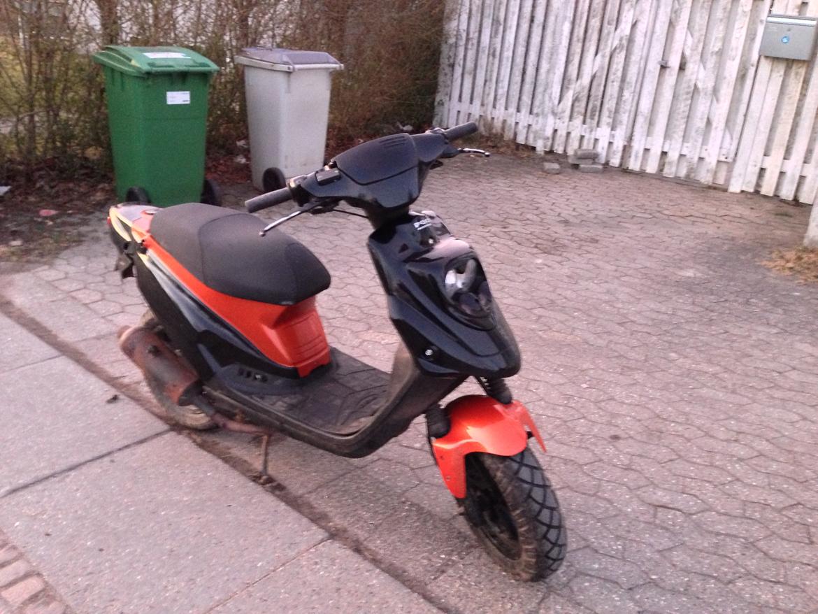 PGO hot 50  stjålet billede 2
