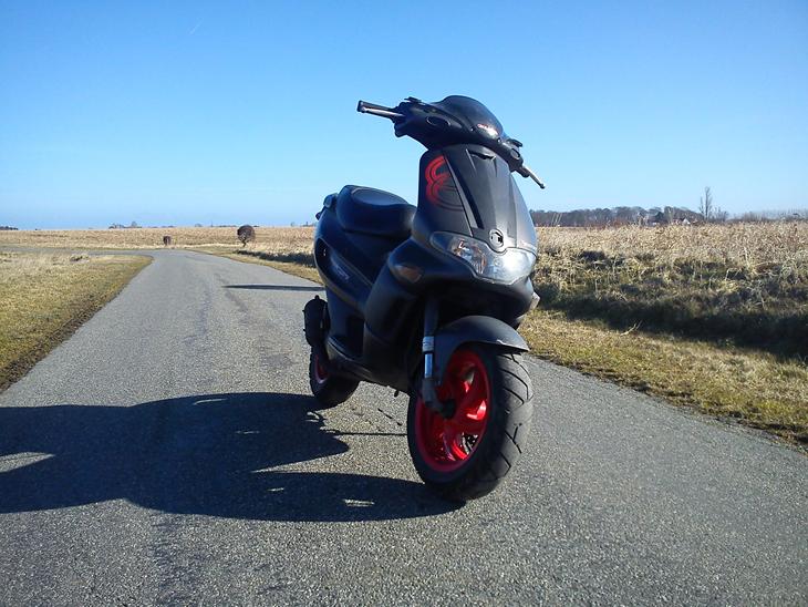 {{currentPhoto.altText}} billede {{currentPhoto.number}}