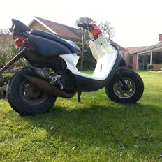 Yamaha Bws NG (black magic)