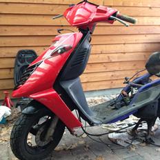 Aprilia Sonic AC