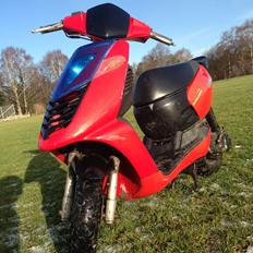 Aprilia Sonic AC
