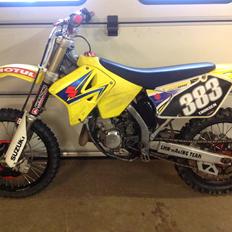 Suzuki RM125 k9