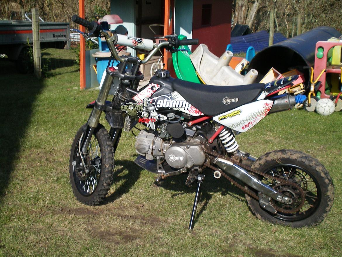 Kayo stomp 140 cc billede 1