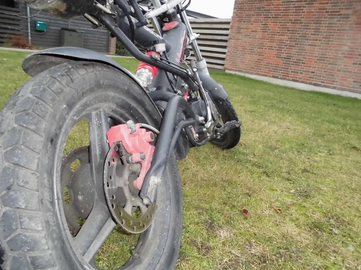 Sachs Madass *SOLGT* - Mega porno med røde bremsekalibre :D billede 6