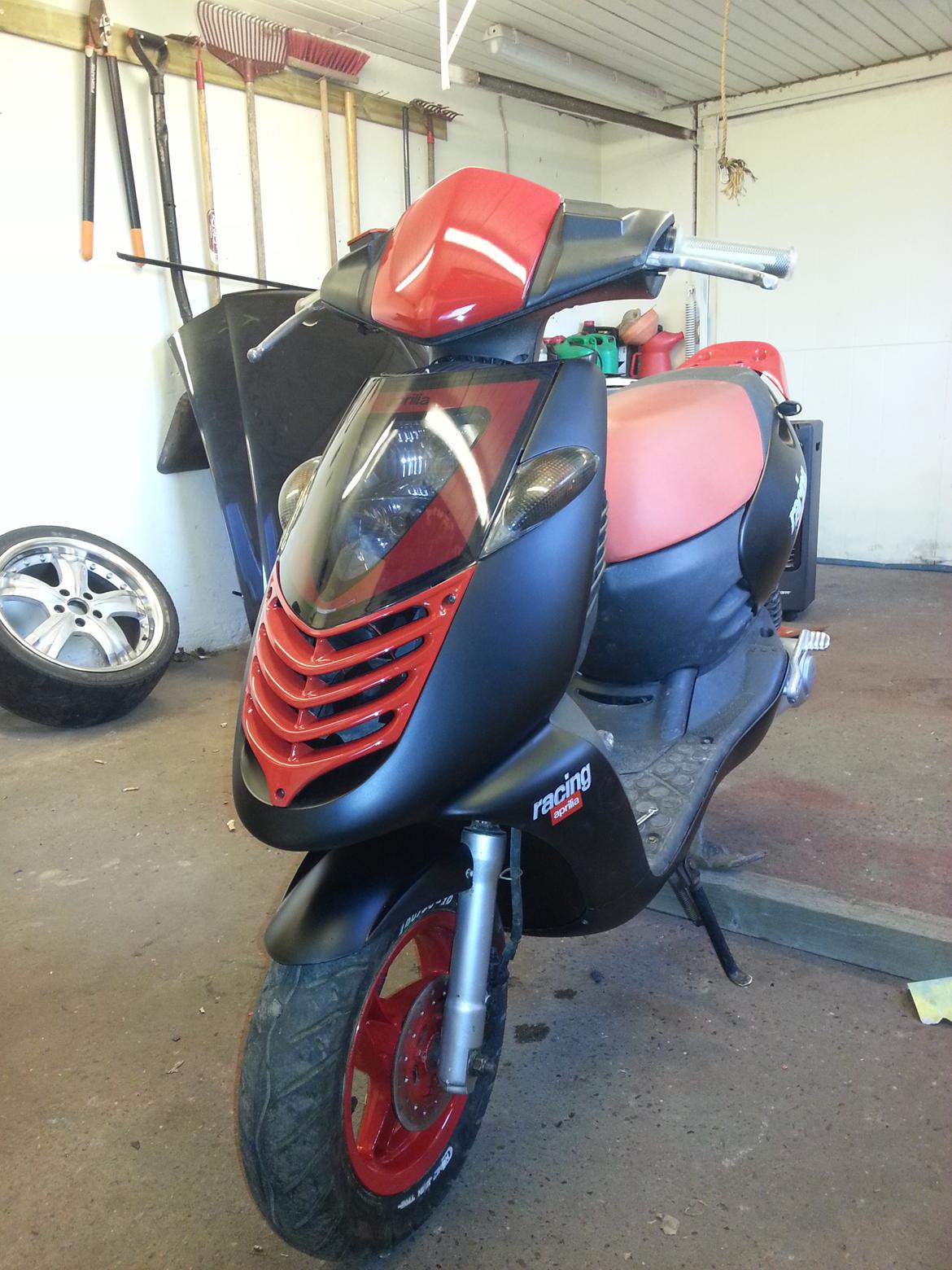 Aprilia sonic Diablo ! væk for 10kg - det endelige resultat.  syntes den står stramt! billede 4