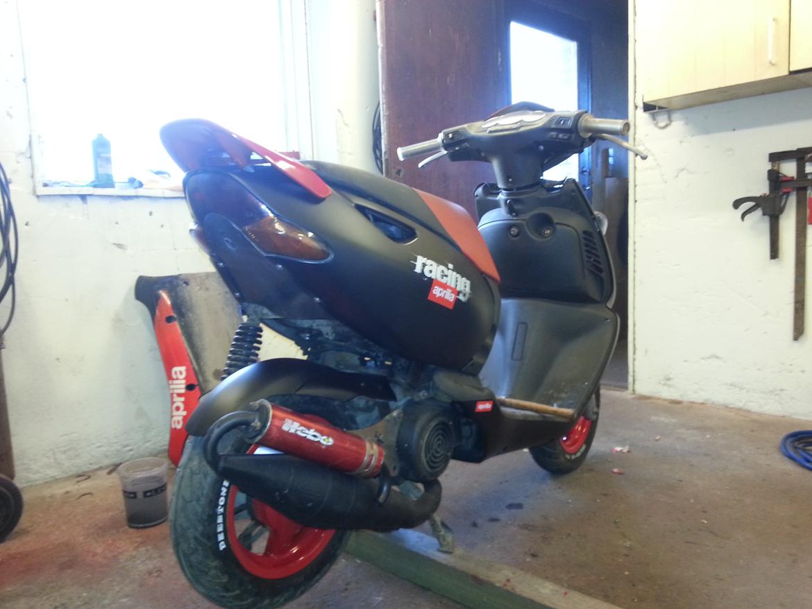 Aprilia sonic Diablo ! væk for 10kg - det endelige resultat.  syntes den står stramt! billede 5