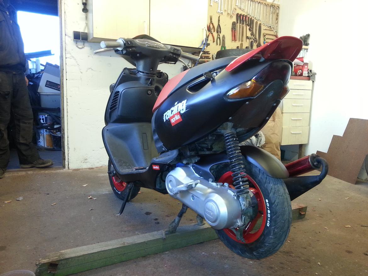 Aprilia sonic Diablo ! væk for 10kg - det endelige resultat.  syntes den står stramt! billede 6