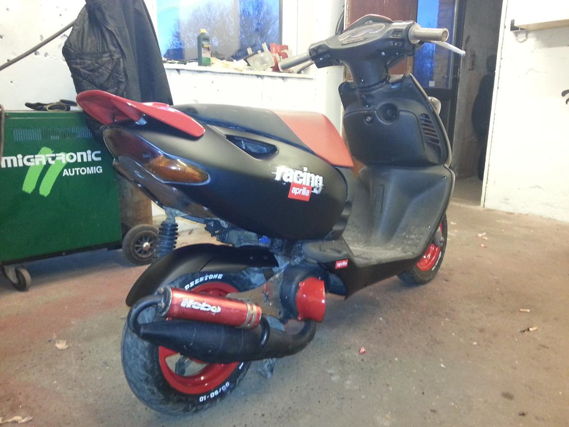 Aprilia sonic Diablo ! væk for 10kg - det endelige resultat.  syntes den står stramt! billede 7