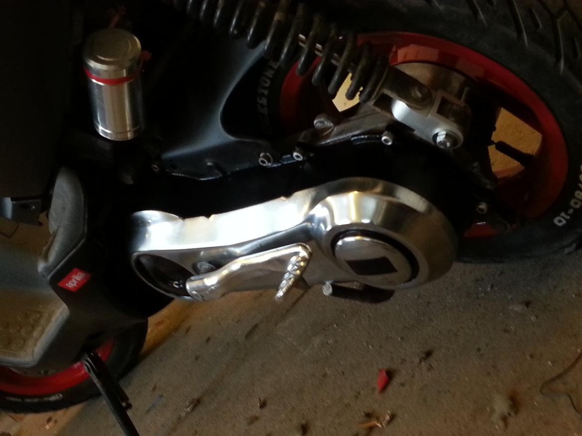 Aprilia sonic Diablo ! væk for 10kg - sidste nye.. kickstarterskjold blev piftet op til min standart ;) billede 9