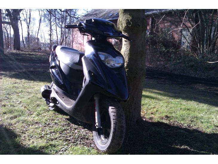 {{currentPhoto.altText}} billede {{currentPhoto.number}}