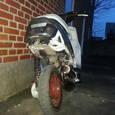 Yamaha Jog fs "BYTTET"