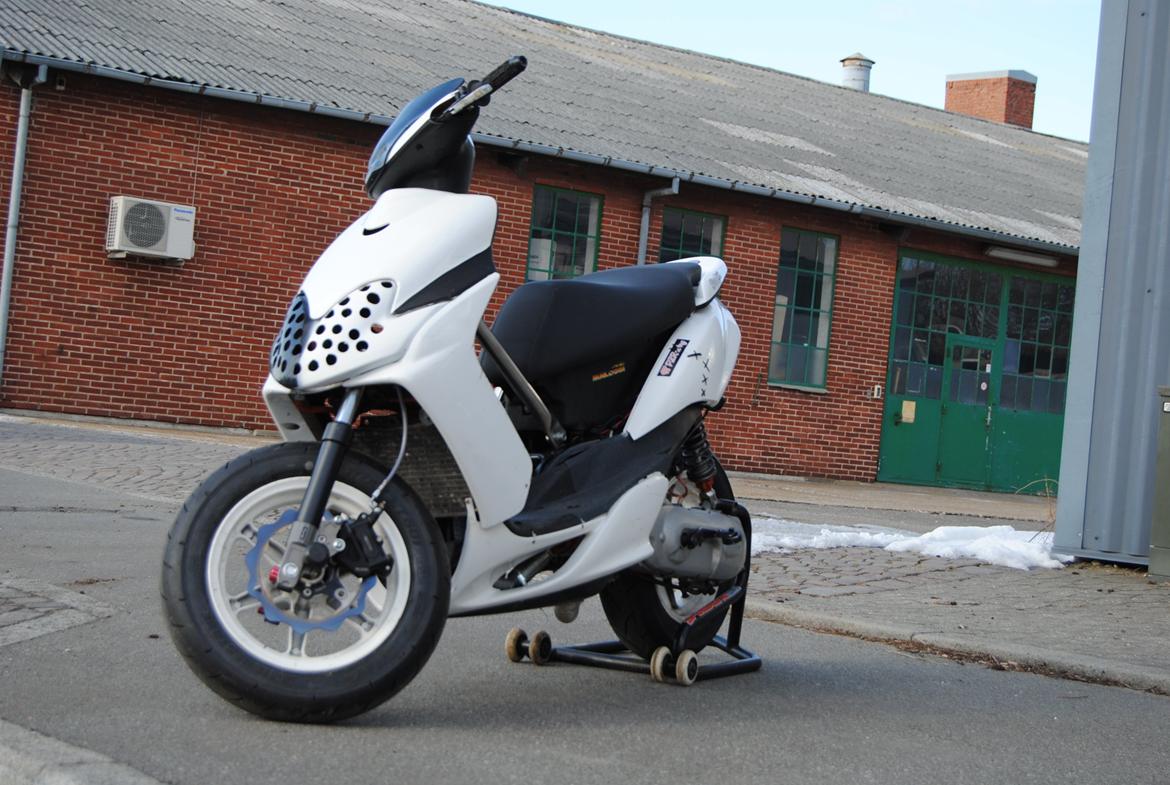 Yamaha Jog RR  R/T billede 2