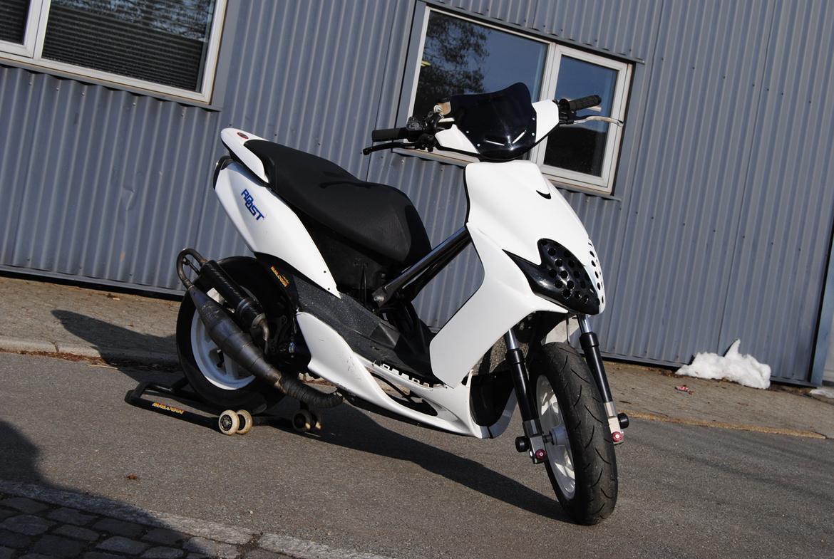 Yamaha Jog RR  R/T billede 3