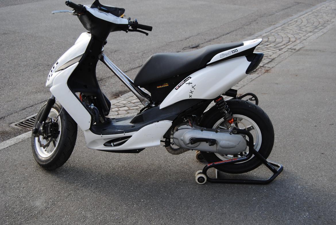 Yamaha Jog RR  R/T billede 11