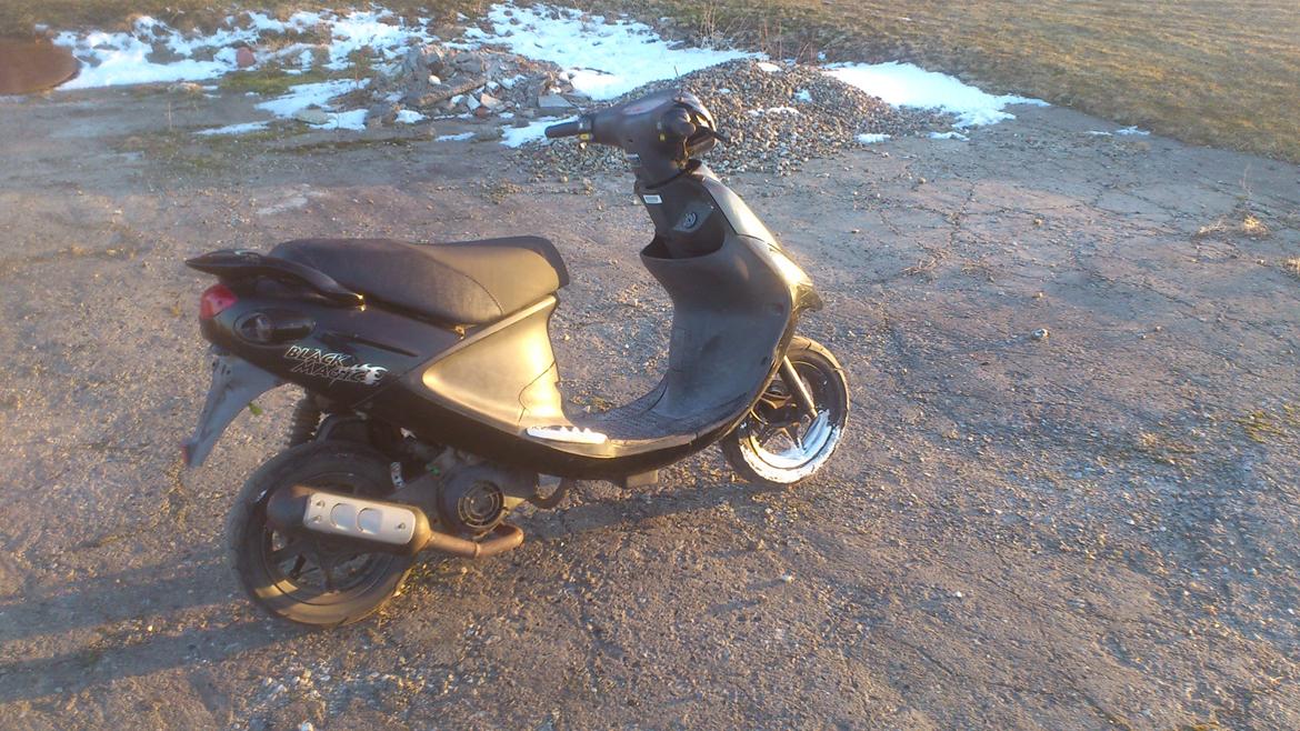 PGO Black magic billede 3
