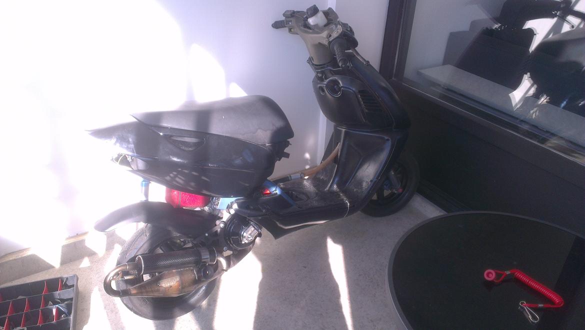 Aprilia Sonic Team Cross billede 2